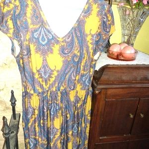 Beautiful dress with pockets